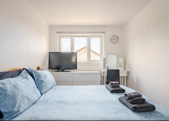 Little France House Room2